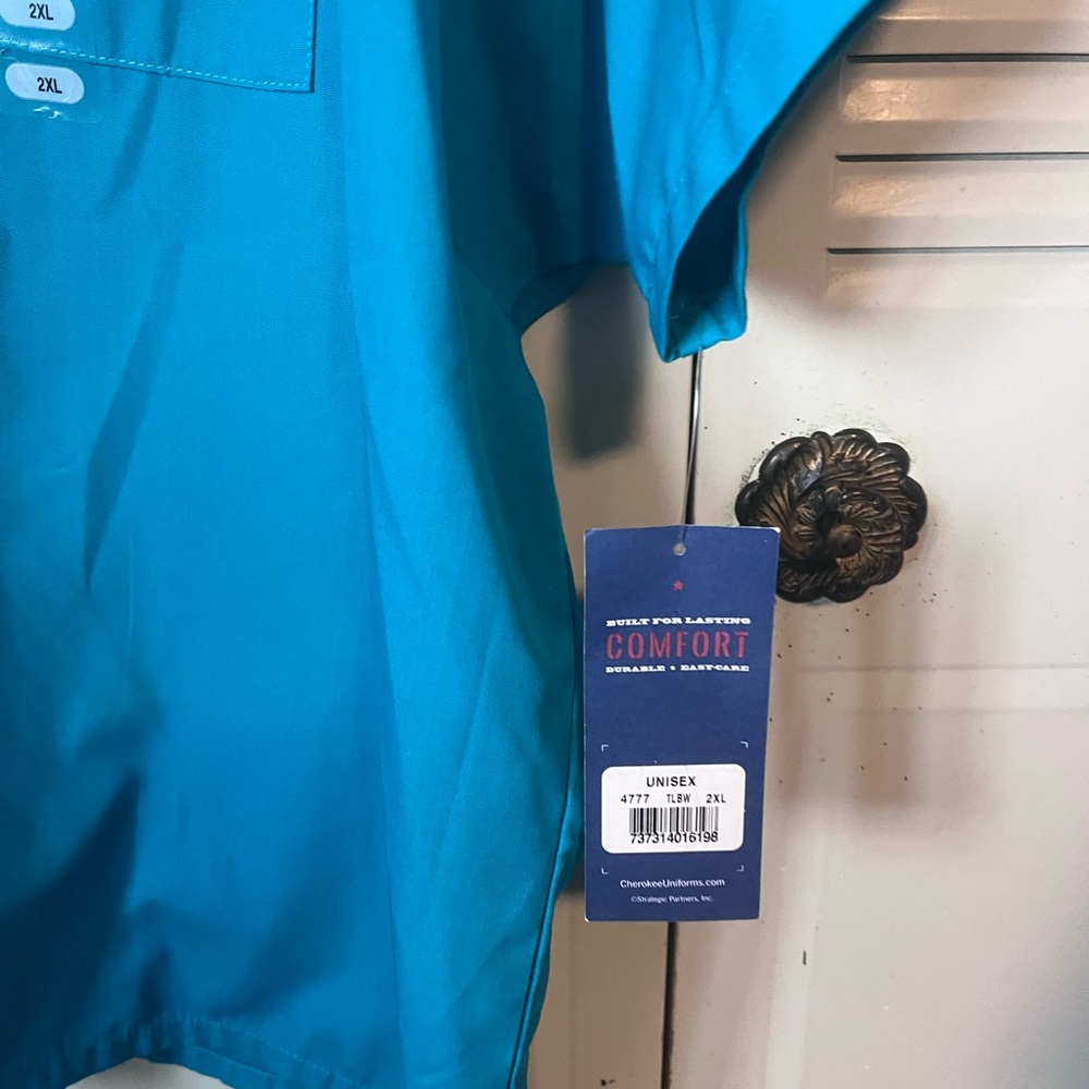 Cherokee Teal Workwear Scrub Top size 2xL  NEW WITH TAG - Picture 5 of 5